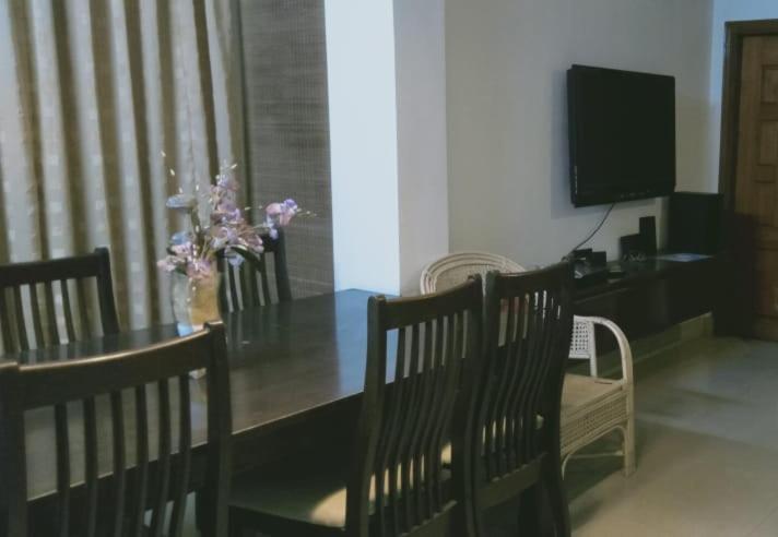 Apurba'S Pensione Dispur Guwahati Bagian luar foto